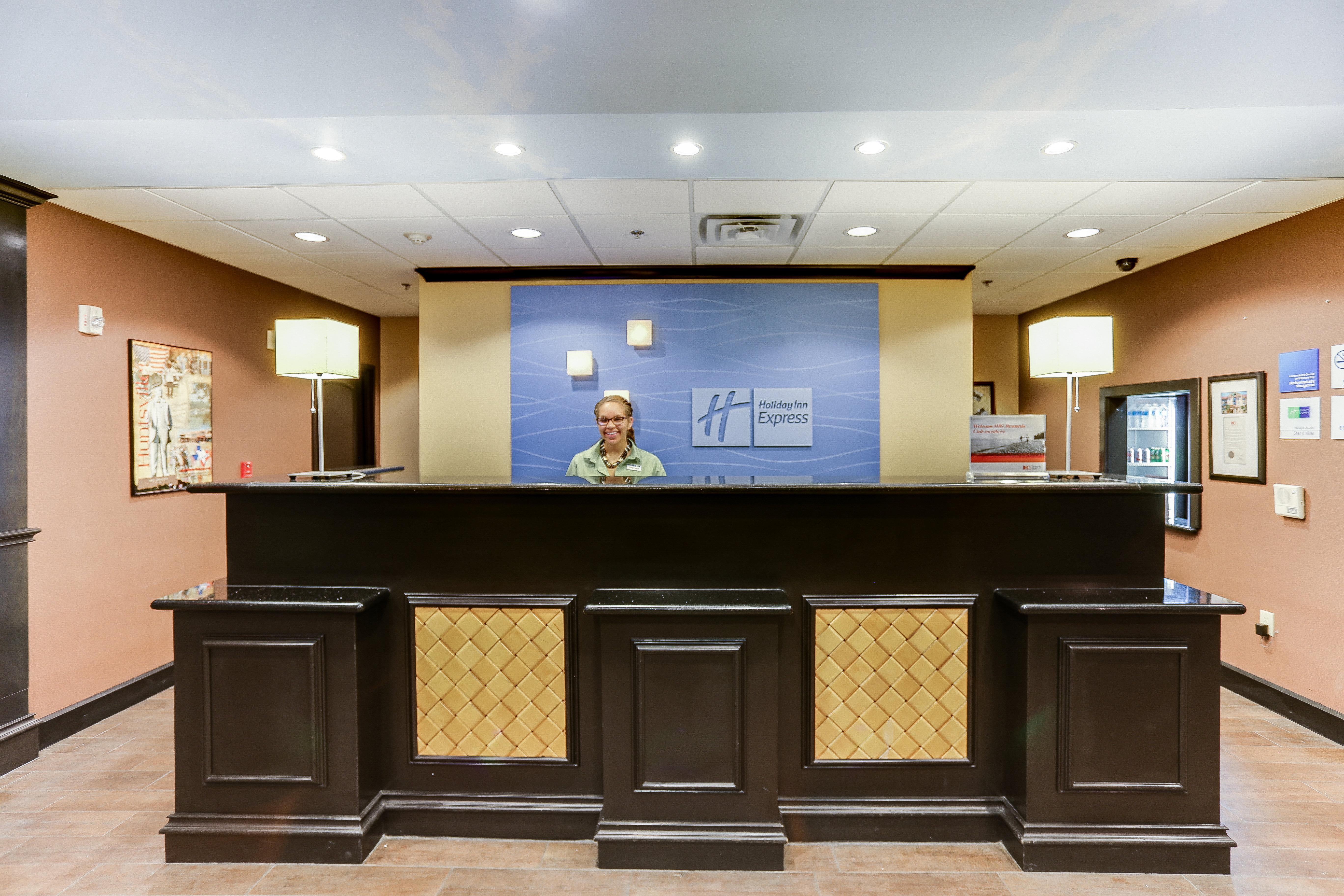Holiday Inn Express Hotel & Suites Huntsville By Ihg Eksteriør billede
