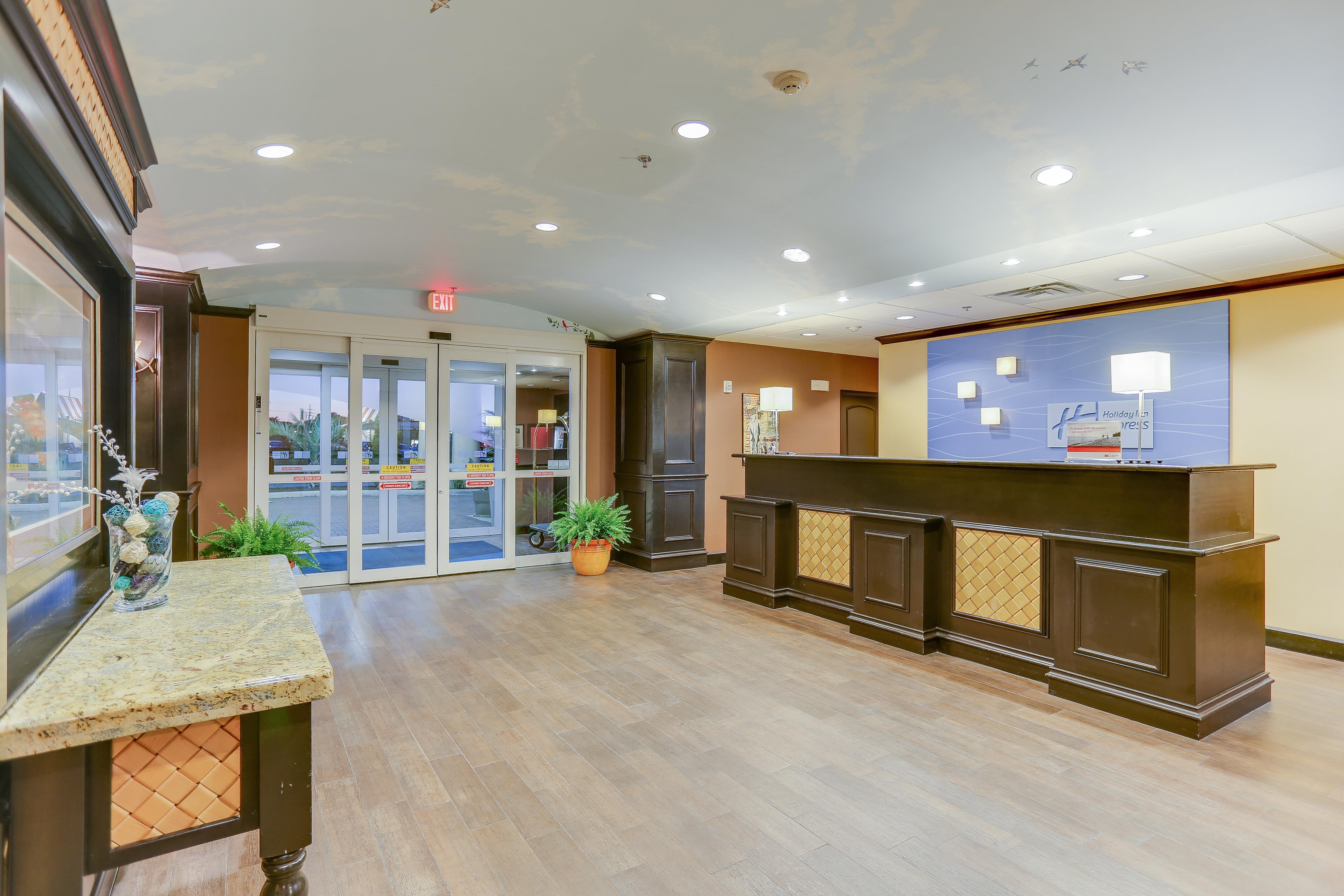 Holiday Inn Express Hotel & Suites Huntsville By Ihg Eksteriør billede