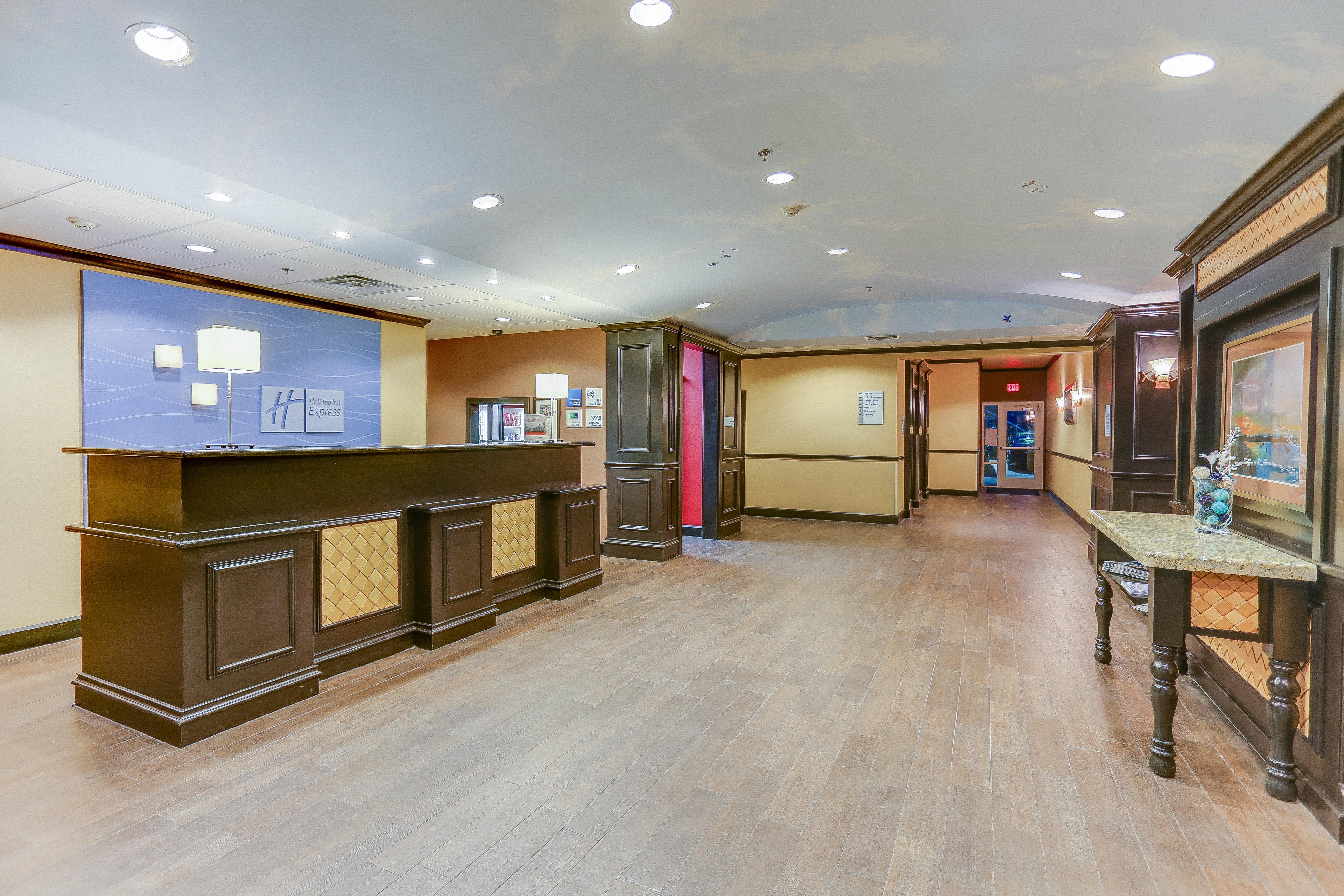 Holiday Inn Express Hotel & Suites Huntsville By Ihg Eksteriør billede