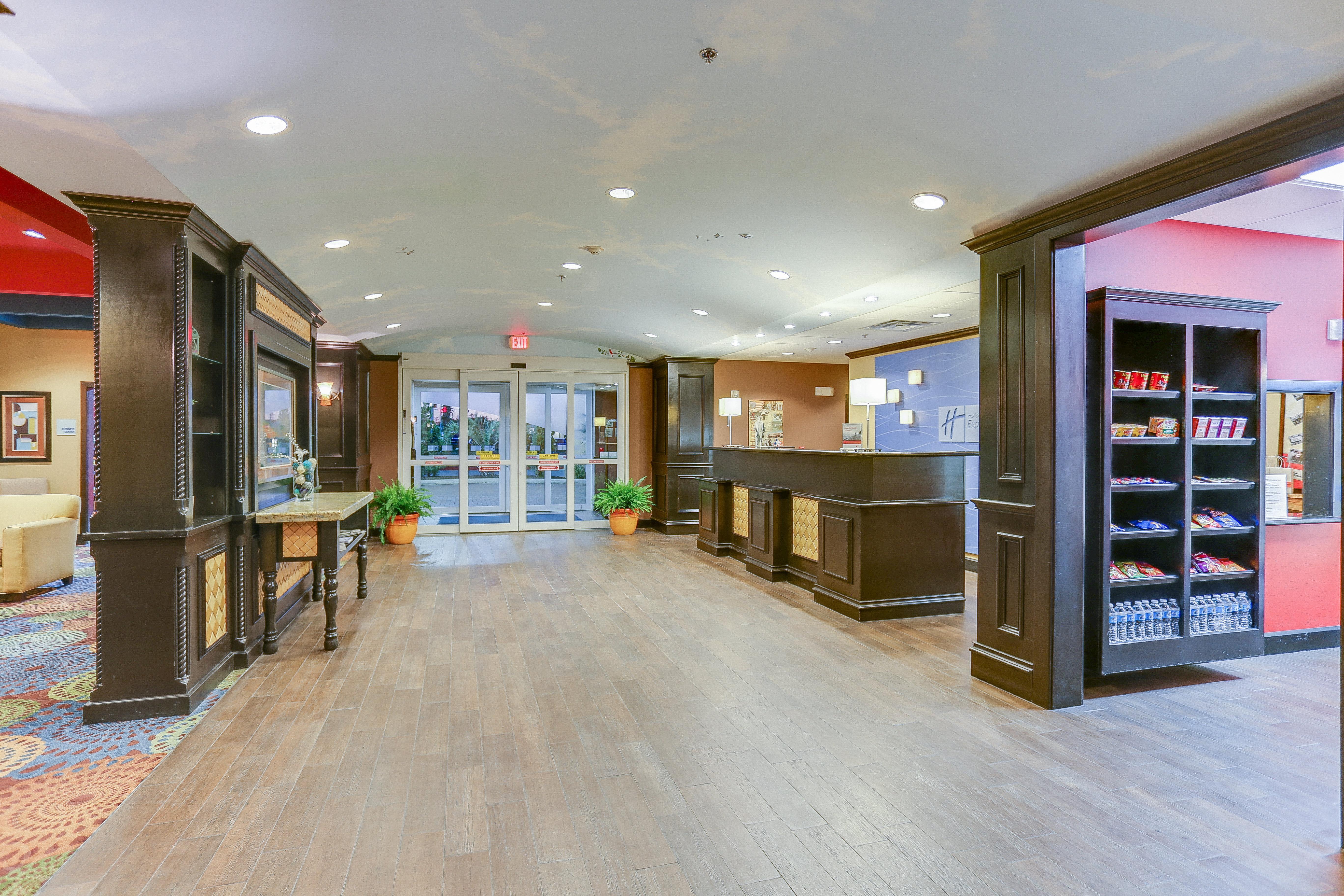 Holiday Inn Express Hotel & Suites Huntsville By Ihg Eksteriør billede